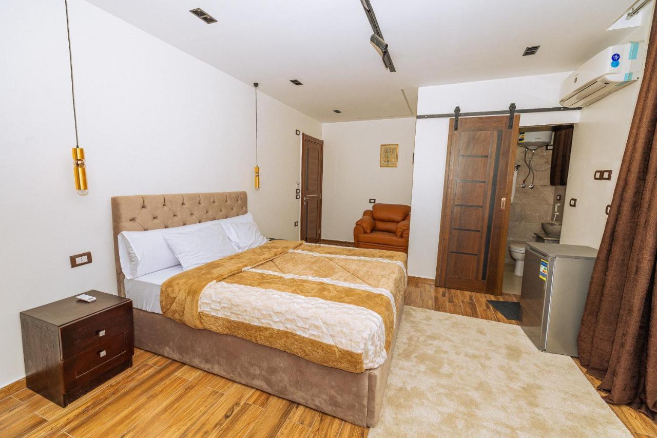 White Pyramids Inn Nazlet el Simman Bagian luar foto