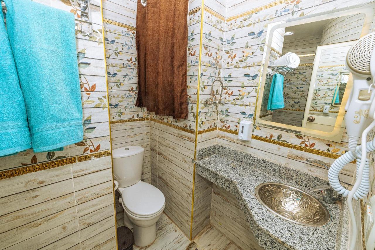 White Pyramids Inn Nazlet el Simman Bagian luar foto
