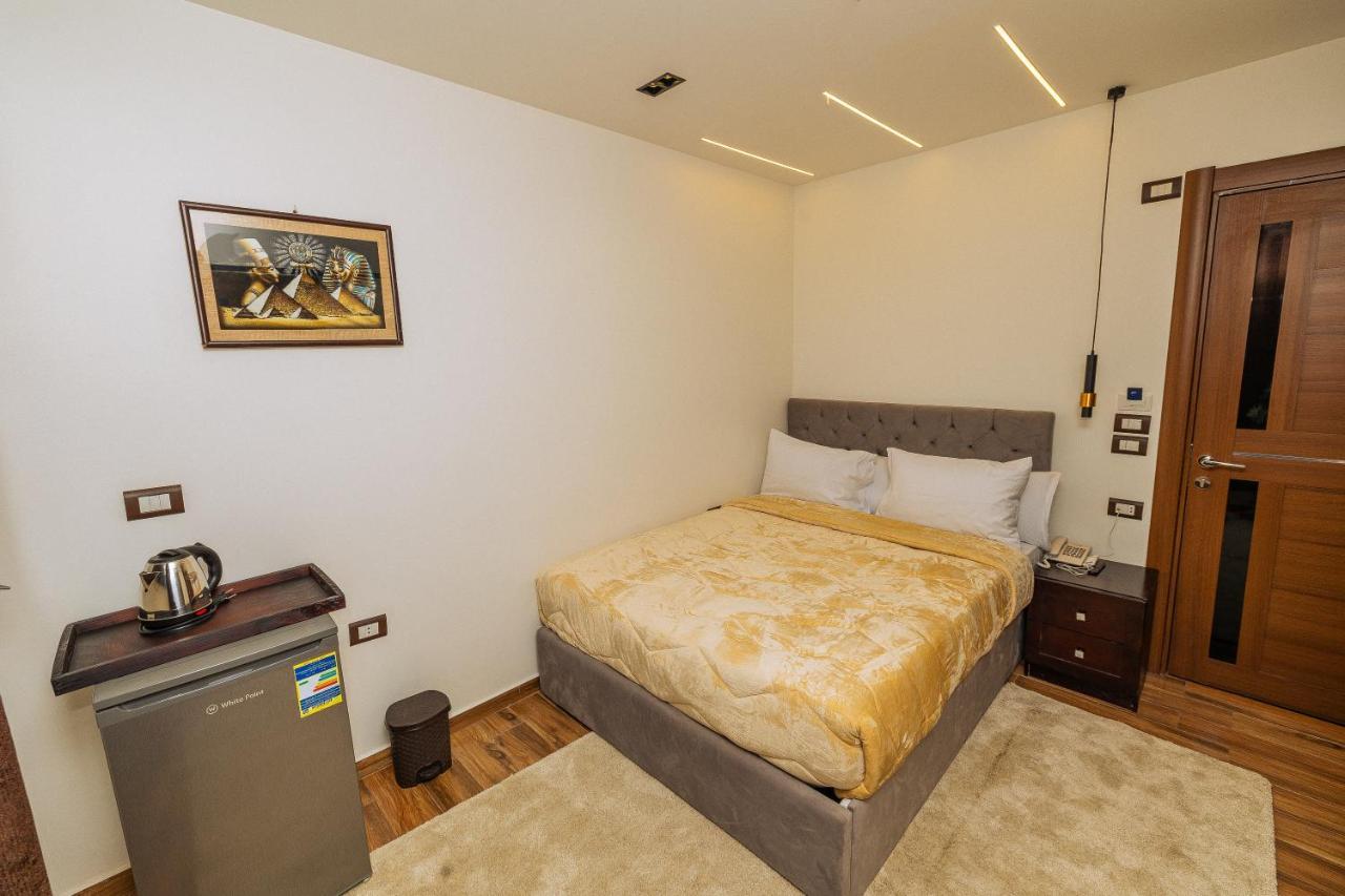White Pyramids Inn Nazlet el Simman Bagian luar foto