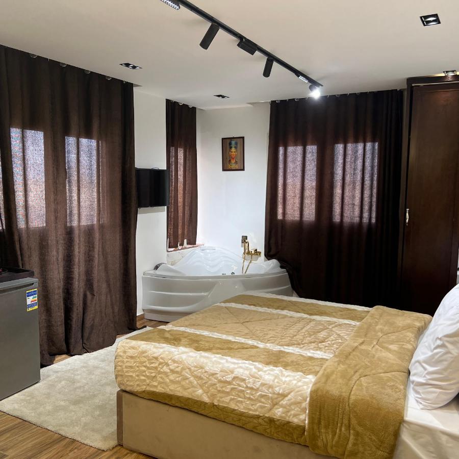 White Pyramids Inn Nazlet el Simman Bagian luar foto