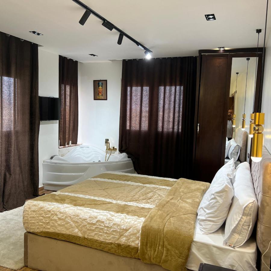 White Pyramids Inn Nazlet el Simman Bagian luar foto