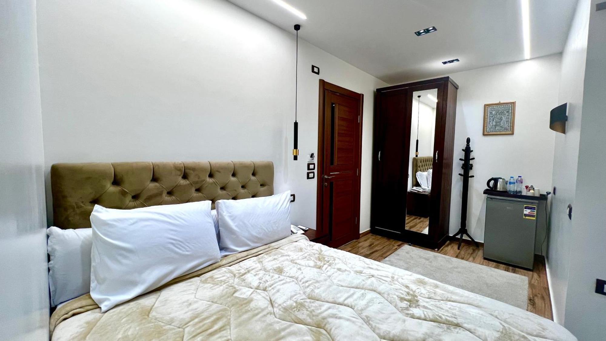 White Pyramids Inn Nazlet el Simman Bagian luar foto