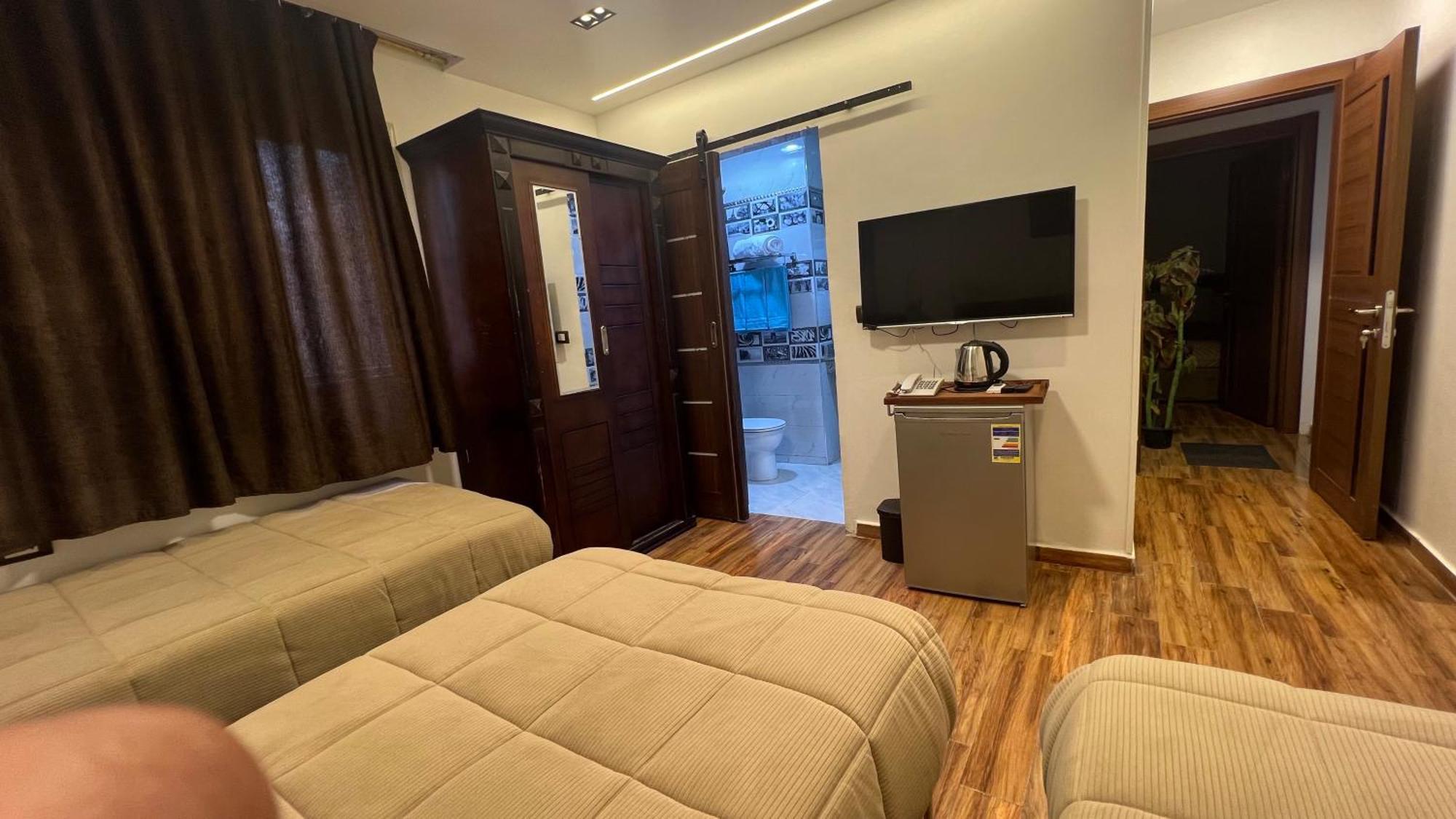 White Pyramids Inn Nazlet el Simman Bagian luar foto