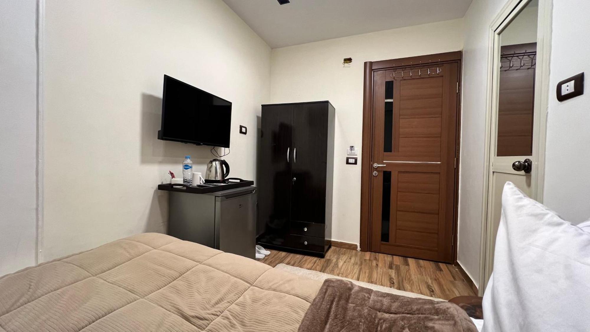 White Pyramids Inn Nazlet el Simman Bagian luar foto