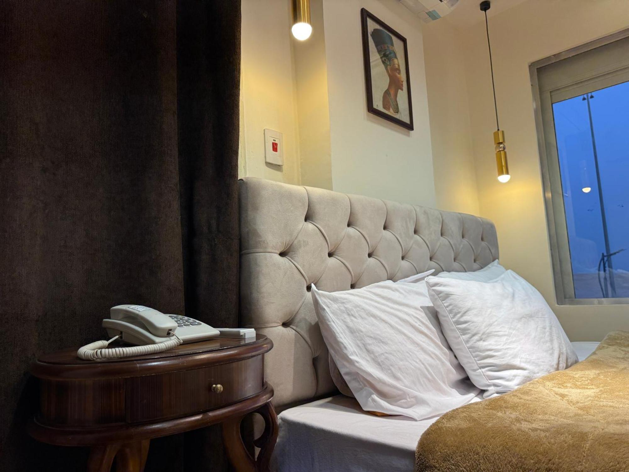 White Pyramids Inn Nazlet el Simman Bagian luar foto