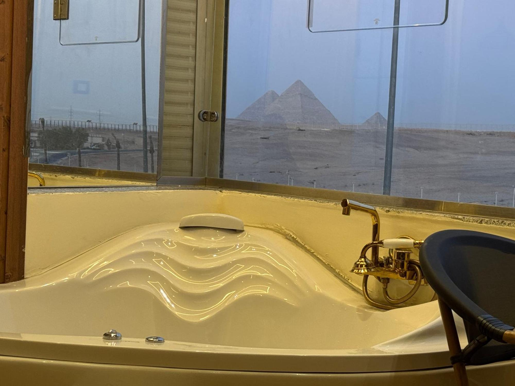 White Pyramids Inn Nazlet el Simman Bagian luar foto